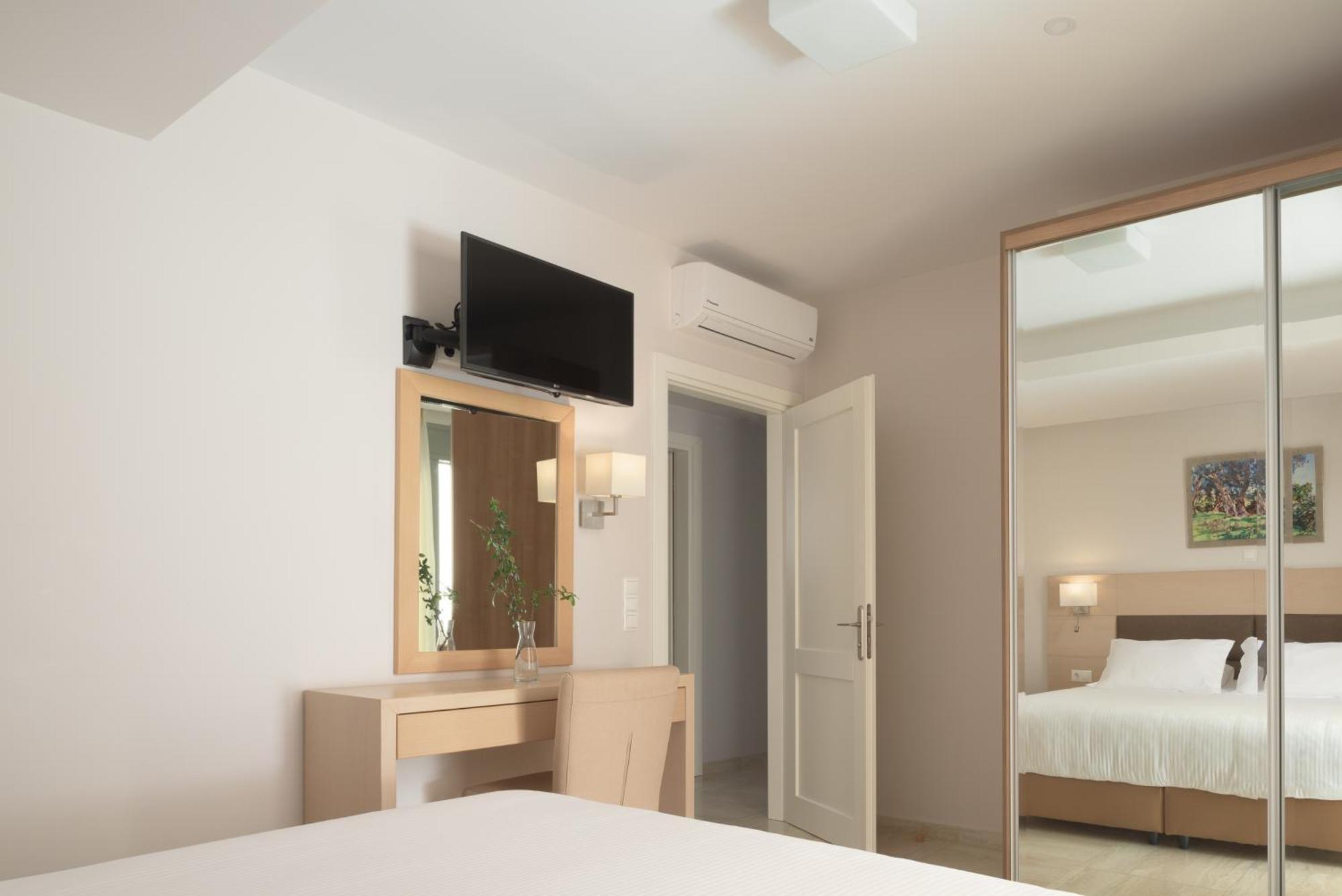 Eco Villa, A Perfect Escape Close To The Beach, By Thinkvilla Maroulas Ngoại thất bức ảnh